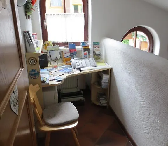 Alpenhaeusl Гостевой дом *