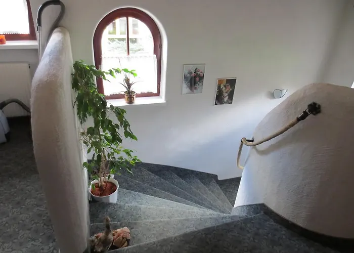 Alpenhaeusl Pensjonat *